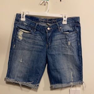 Abercrombie and Fitch Bermuda shorts